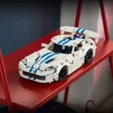 LEGO Technic — Спортивный автомобиль Dodge Viper GTS-R 42234 — фото 6