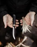 Нож Marttiini Lynx Black Edition углеродистая сталь 80CrV2 с кожаными ножнами — фото 4