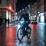 Pro Sport Lights Шлем для скоростного электровелосипеда с визором и накладками на уши, белый — фото 2