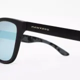 Солнцезащитные очки Hawkers x Messi Carbon Black Blue Chrome One — фото 3