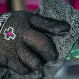 Салфетка полировочная Muc-Off Premium Microfibre серая — фото 5