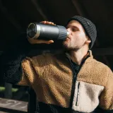 Термос вакуумный Esbit Sculptor Insulated Bottle w/Sleeve 1000 мл чёрный — фото 5
