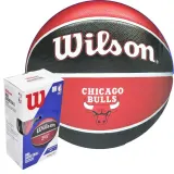 Мяч баскетбольный Wilson NBA Chicago Bulls с насосом и коробкой — фото 1