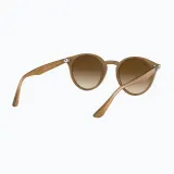 Солнцезащитные очки Ray-Ban RB2180, коричневые — фото 6