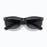 Солнцезащитные очки Ray-Ban New Wayfarer Classic, Чёрный — фото 3