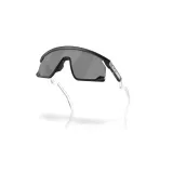 Солнцезащитные очки Oakley Bxtr Oo9280-01 — фото 4