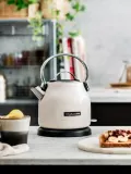 KitchenAid Чайник электрический Classic из нержавеющей стали, 1,25 л, беспроводной, кремово-белый глянцевый — фото 5