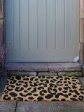 Коврик придверный Leopard из кокосового волокна с леопардовым принтом, 40х60 см, бежевый с чёрным — фото 8