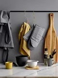 Södahl Комплект кухонных рукавиц-прихваток Soft Kitchen, 2 шт, Ш 19 × Д 36 см, Тёмный серый — фото 2