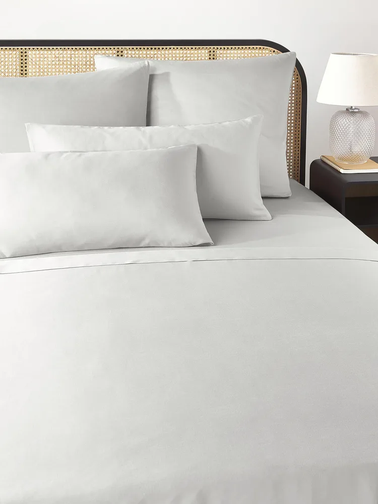 Westwing Collection Простыня сатиновая Comfort, светло-серая