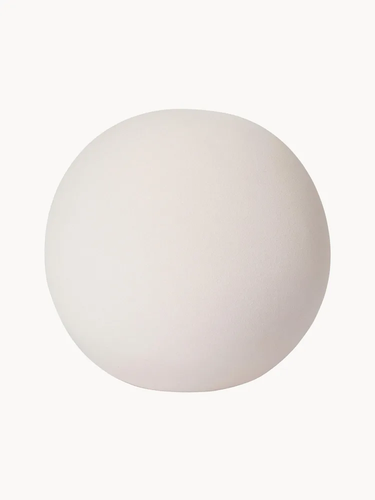 Kristina Dam Studio Статуэтка Globe в форме шара из терракоты, Ø 18 × В 17 см, Приглушённый белый