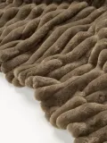 Westwing Collection Плед из искусственного меха Lovey, 150х200 см, Тёмный коричневый — фото 2