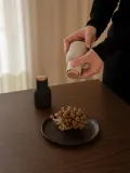 Набор мельниц для соли и перца Audo Copenhagen Bottle Grinder, 2 предмета, арт. D71556 — фото 4