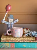 Bloomingville Mini Кружка детская Nini из каменной керамики, 100 мл, диаметр 7 см, с розово-голубым узором — фото 3