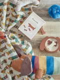 Bloomingville Mini Набор игрушек Charlie для игры в заботу о собаке, 3 предмета из МДФ, 15х10 см, светло-розовый — фото 3