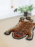 Bongusta Коврик Tiger из шерсти ручной работы с тигром, 50 х 85 см, чёрный с коричневым — фото 3