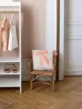Cam Cam Copenhagen Подушка декоративная детская Bows с вышивкой и кисточками, 35х35 см, бежево-розовая — фото 3