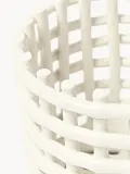 Ferm Living Корзина для хранения Nalan из керамики ручной работы, Ø 16 × В 15 см, Приглушённый белый — фото 5