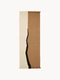 Ferm Living Ковер Soil ручного ткачества из шерсти с бахромой и полосатым узором, 70х180 см, коричневый с кремовым — фото 1