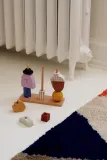 Ferm Living Kids Пирамидка Character из бука: основание с 3 штырьками и 10 деталей, 17х21х7 см, разноцветная — фото 5