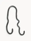 Ferm Living Крючок настенный Curvature изогнутый из латуни ручной работы, 13х21 см, чёрный матовый — фото 1