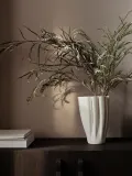 Ferm Living Ваза Dedali из каменной керамики высотой 25 см — фото 8