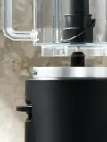 Измельчитель электрический аккумуляторный KitchenAid Go Cordless с ножом и венчиком, две скорости, чёрный матовый — фото 6