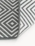 Westwing Collection Ковер-дорожка Reddy двусторонний с крупным узором в ромбы для улицы и дома, 80 х 200 см, тёмно-серый с молочно-белым — фото 5