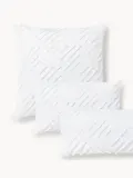 Westwing Collection Наволочка Phil из перкаля с тафтинговым узором белая — фото 1