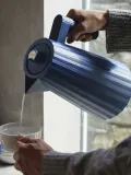Alessi Чайник электрический Plissé с плиссированным корпусом из термопластичной смолы, 1,7 л, серо-голубой — фото 5