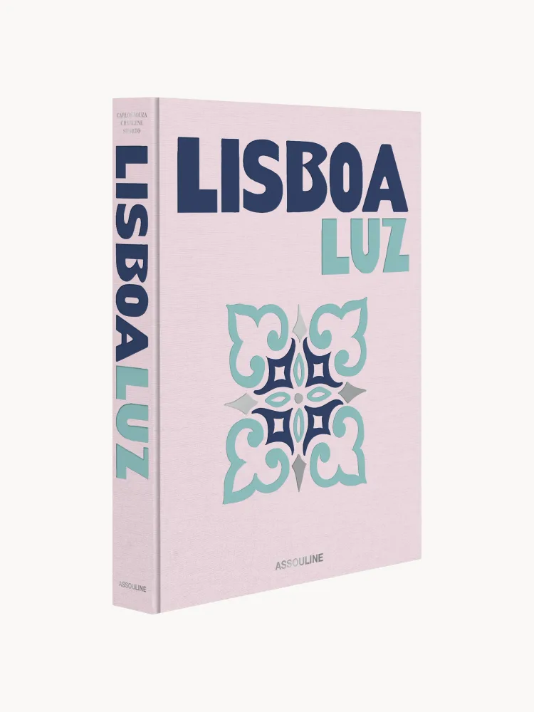 Assouline Книга-альбом Lisboa Luz о Лиссабоне и его свете, 304 страницы, 25 x 33 см