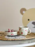 Bloomingville Mini Набор посуды для кормления Tatiana из каменной керамики, кружка 160 мл и тарелка 11 см, ручная роспись — фото 3