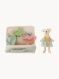 Bloomingville Mini Кукла Лара текстильная с сумкой и одеждой, набор 6 предметов, высота куклы 14 см, молочно-белая с голубым — фото 2