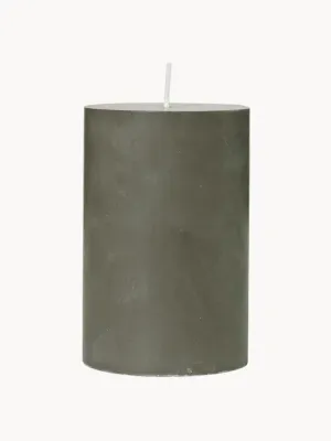 Свеча Broste Copenhagen Eco зелёная для зимнего декора