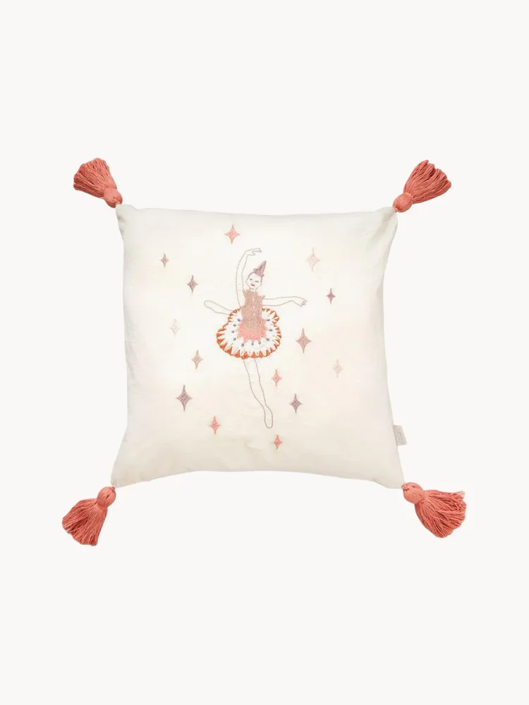 Cam Cam Copenhagen Подушка декоративная детская Ballerina с вышивкой и кисточками из хлопка, 35х35х10 см, молочно-белая с розовым