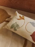 Ferm Living Kids Подушка декоративная детская Swif с вышивкой птиц из хлопка, пухо-перьевой наполнитель, 40х60 см, кремовая — фото 5