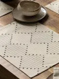 Gallery Direct Комплект хлопковых салфеток под приборы Diamond Weave, 4 шт, 45x35 см, светло-бежевый/чёрный — фото 3