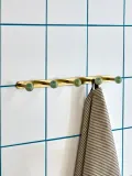 House Doctor Вешалка настенная Ball с пятью круглыми крючками ручной работы, металл и акрил, 35 см, мятно-зелёная с золотистым — фото 5