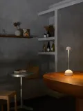 Marset Настольный светильник Sips, Ø 9 × В 31 см, Белый — фото 7