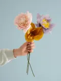 STUDIO ABOUT Искусственный цветок ручной работы Cottage Rose из крепированной бумаги, Д 43 см, Сиреневый — фото 3