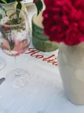 Anna + Nina Скатерть Holiday из хлопка с оборкой и вышивкой, 150х255 см — фото 4