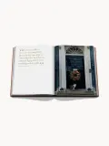 Assouline Книга Chic Cats о кошках в искусстве, моде и дизайне, твёрдый переплёт, 252 страницы, английский язык — фото 6