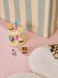 Kids Concept Набор игрушек Cordelia двухъярусная подставка для сладостей с пирожными из дерева и МДФ, высота 20 см, диаметр 15 см, разноцветный — фото 4