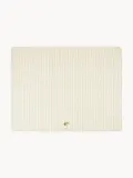 Konges Sløjd Коврик под стульчик для кормления Tea Stripe виниловый водонепроницаемый, 75 x 100 см, молочно-белый в полоску — фото 1