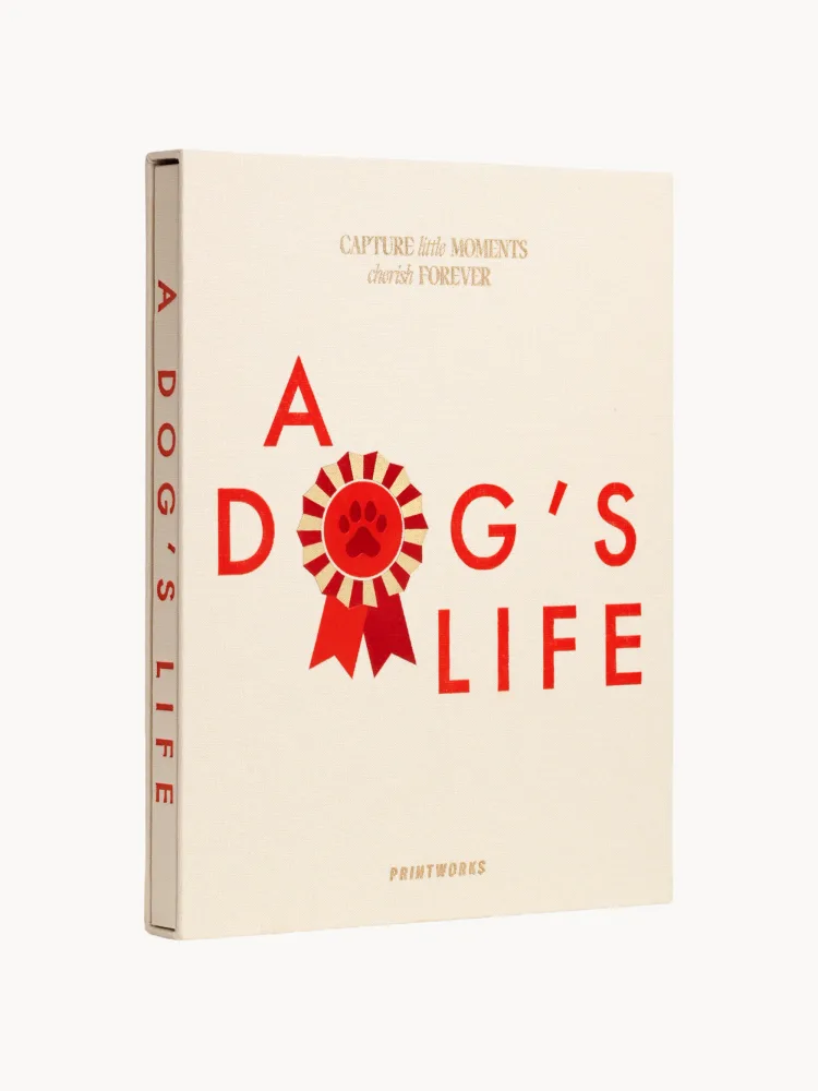 Printworks Блокнот-дневник A Dog’s Life для записей о собаке в тканевой обложке, 19 x 24 x 2 см, бежевый с красным
