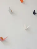 Umage Вешалка настенная Butterflies с двумя крючками и полкой для ключей, 17 х 9 х 9 см, кремово-белая со светлым деревом — фото 3