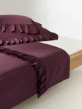 Westwing Collection Простыня перкалевая Louane с оборкой, темно-фиолетовая — фото 5