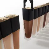 Lancome Teint Idole Ultra Wear 24h - Тональная основа с защитой SPF 35, 30 мл, оттенок 135 N — фото 8