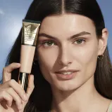 Estee Lauder Futurist Hydra Rescue - Тональная основа с увлажняющим эффектом SPF 45 оттенок 1W1 Bones, 35 ml — фото 8