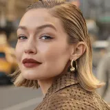 MAYBELLINE NEW YORK SuperStay Matte Ink - Матовая жидкая помада для долговременного эффекта оттенок 180 Revolutionary, 5 ml — фото 6